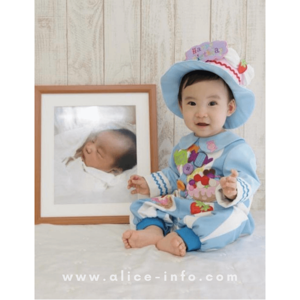 スタジオアリスで撮影した1歳誕生日の写真